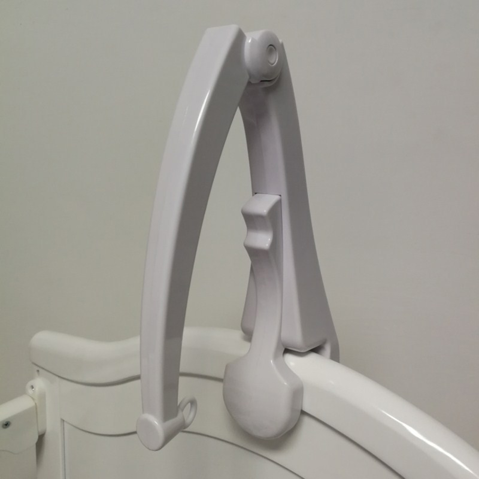 Infant Baby Crib Bell Holder M - Baby Nursery Music review and price